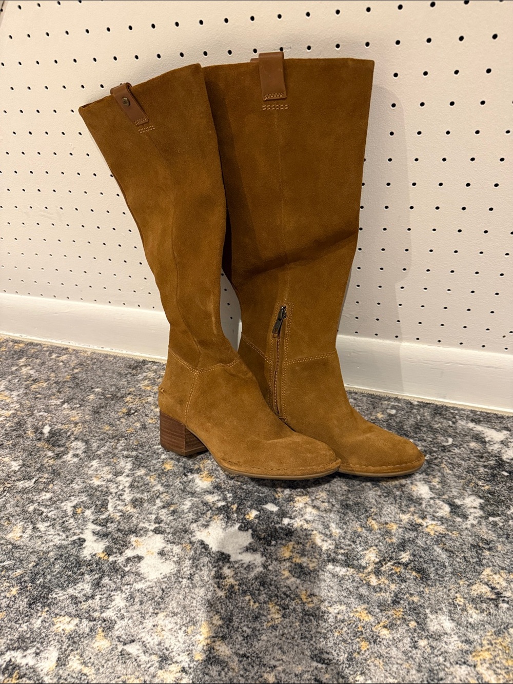 Size 6 UGG Tall Suede Boots in Chestnut Brown